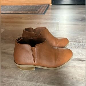 Booties shoes- little girl size 11